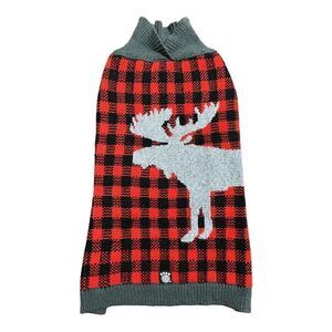 Petrage US designs large plaid sweater